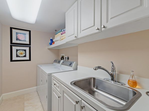 100 Lakeshore Drive 1558, North Palm Beach FL 33408
