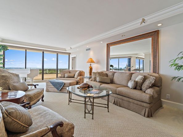 100 Lakeshore Drive 1558, North Palm Beach FL 33408