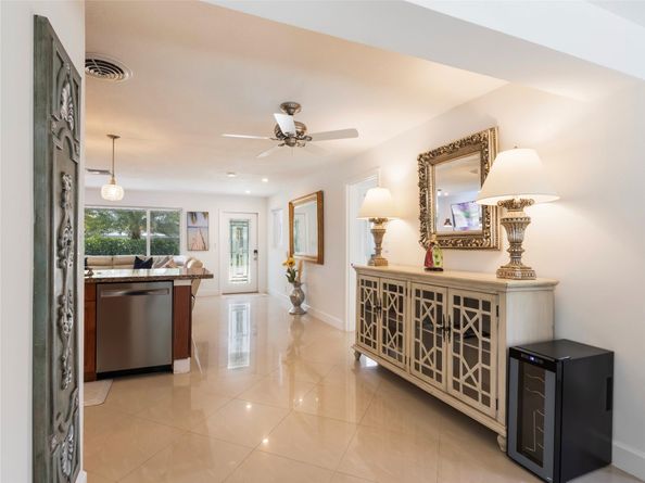 301 NE 23rd St, Boca Raton FL 33431