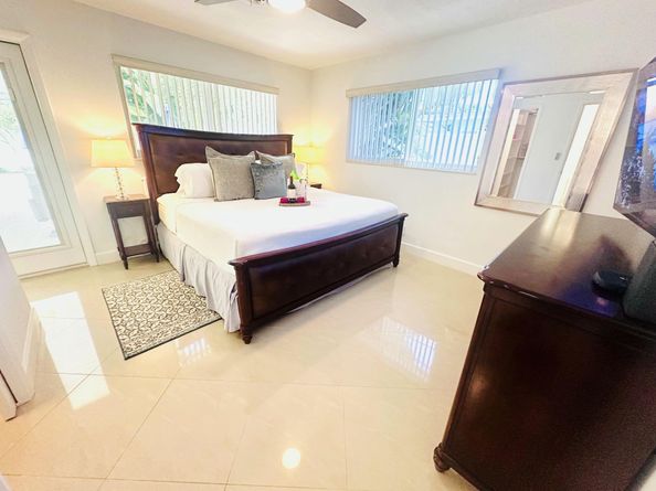 301 NE 23rd St, Boca Raton FL 33431