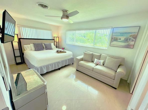 301 NE 23rd St, Boca Raton FL 33431