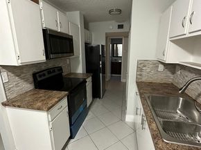 3550 Blue Lake Dr 101, Pompano Beach FL 33064