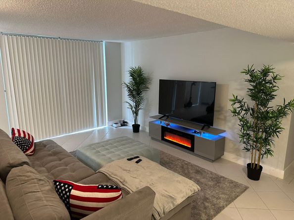 3550 Blue Lake Dr 101, Pompano Beach FL 33064
