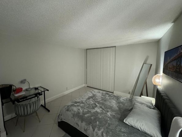 3550 Blue Lake Dr 101, Pompano Beach FL 33064