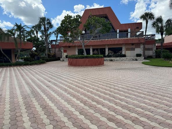 3241 Holiday Springs Blvd 108, Margate FL 33063