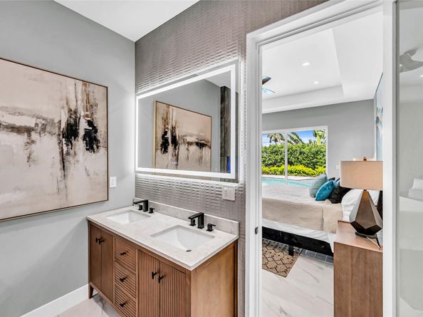 4440 NE 15th Ter, Oakland Park FL 33334