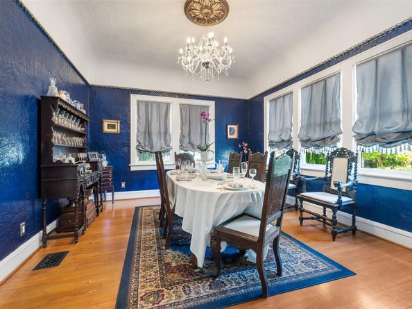 1611 S Olive, West Palm Beach FL 33401
