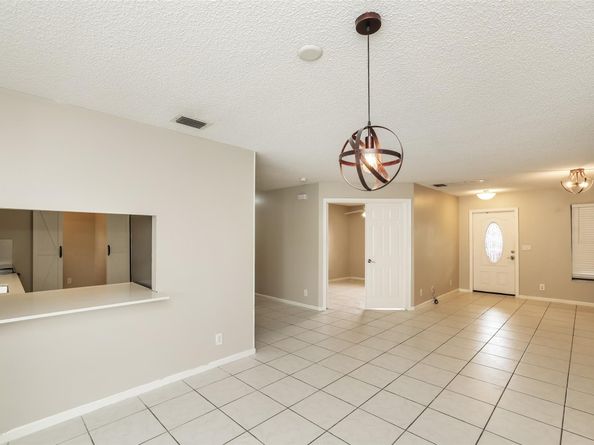 320 Sandpiper Ave, West Palm Beach FL 33411