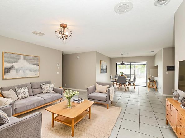 320 Sandpiper Ave, West Palm Beach FL 33411