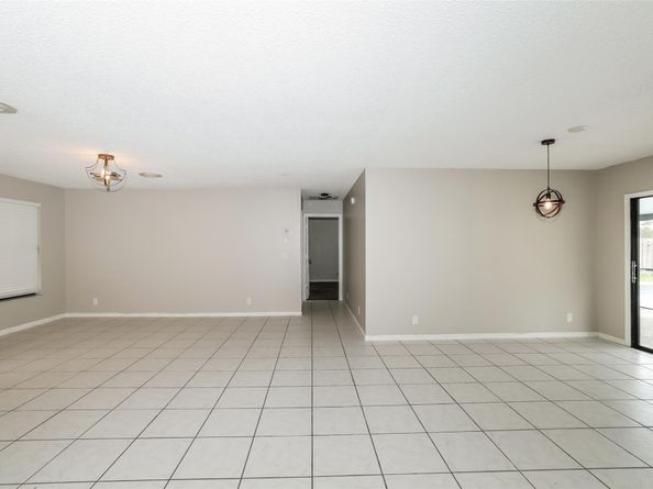 320 Sandpiper Ave, West Palm Beach FL 33411