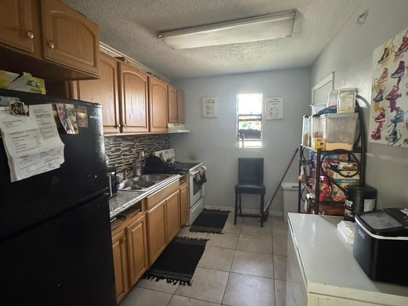 2610 NW 14th St, Fort Lauderdale FL 33311