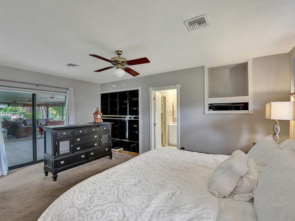 4761 SW 72nd Ave, Davie FL 33314