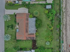 4761 SW 72nd Ave, Davie FL 33314