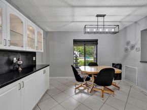 4761 SW 72nd Ave, Davie FL 33314