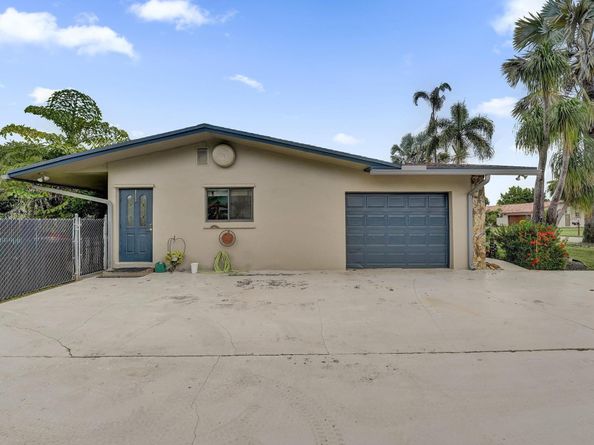 4761 SW 72nd Ave, Davie FL 33314