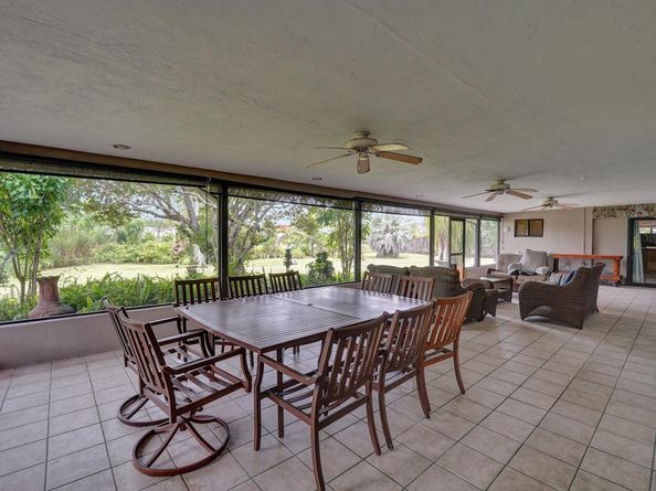 4761 SW 72nd Ave, Davie FL 33314