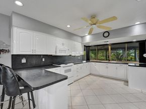4761 SW 72nd Ave, Davie FL 33314