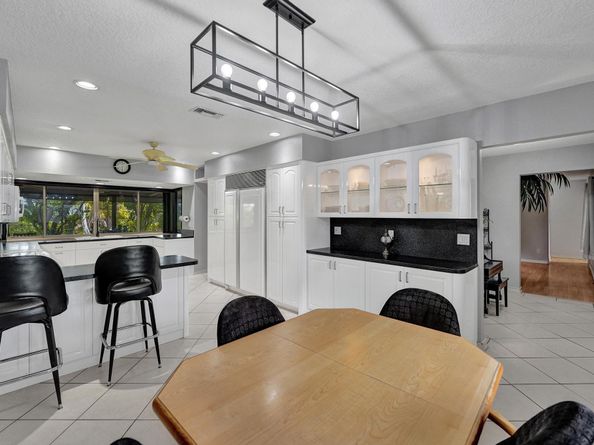 4761 SW 72nd Ave, Davie FL 33314