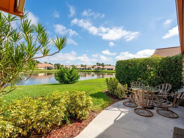 8486 Heather Pl, Boynton Beach FL 33472