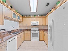 8486 Heather Pl, Boynton Beach FL 33472