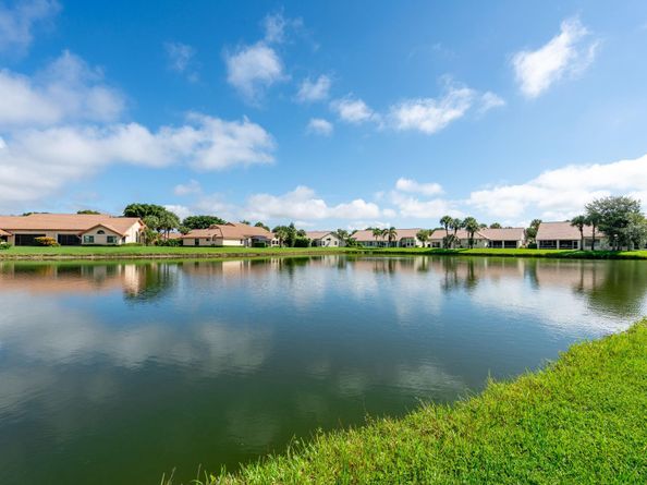 8486 Heather Pl, Boynton Beach FL 33472
