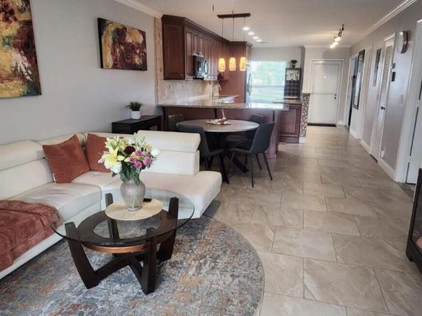 1040 N Palm Lane C, Delray Beach FL 33445