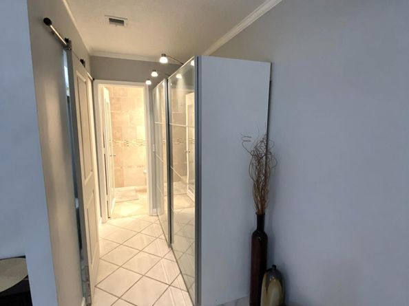 1040 N Palm Lane C, Delray Beach FL 33445