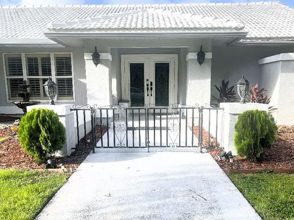 14183 Greentree Trl, Wellington FL 33414