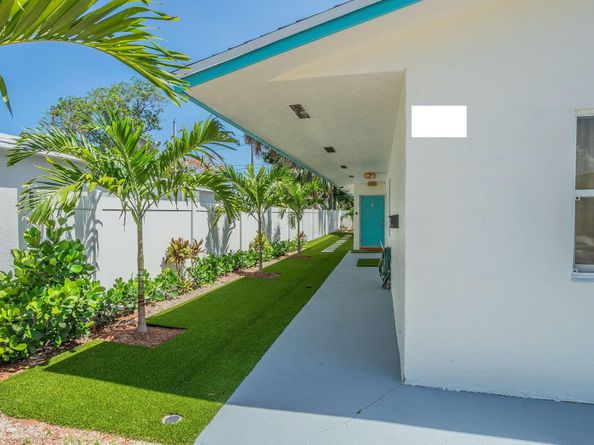 1332 Longwood Street, West Palm Beach FL 33401