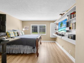 410 Lakeview Dr 104, Weston FL 33326
