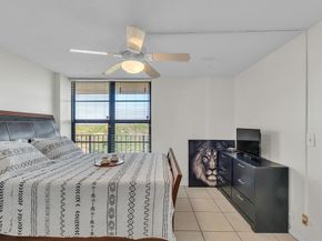 4 Royal Palm Way 601, Boca Raton FL 33432