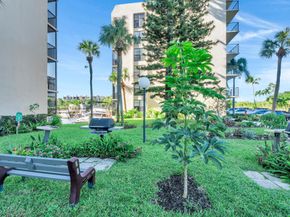 4 Royal Palm Way 601, Boca Raton FL 33432