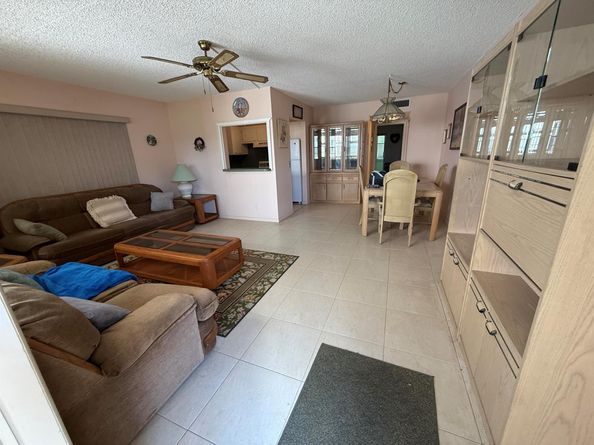 201 Cambridge I, West Palm Beach FL 33417