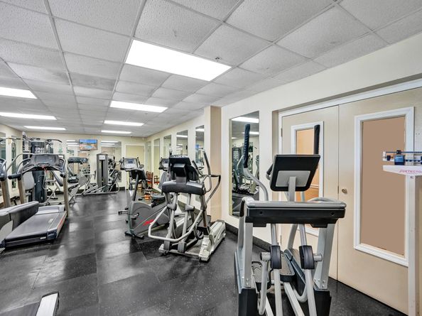9460 Tangerine Pl 3rd Floor, Davie FL 33324