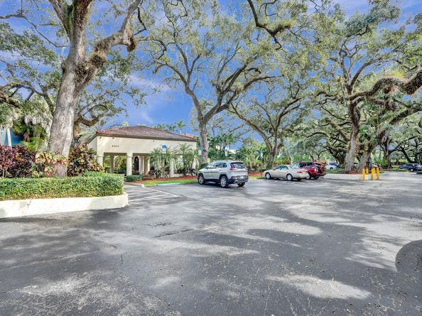 9460 Tangerine Pl 3rd Floor, Davie FL 33324