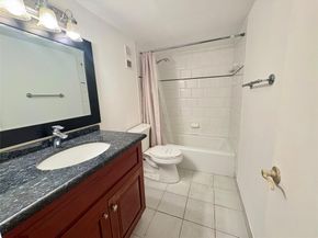3905 N Nob Hill Rd 201, Sunrise FL 33351
