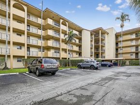 3905 N Nob Hill Rd 201, Sunrise FL 33351