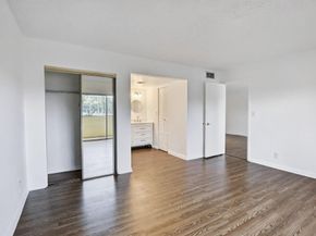 3905 N Nob Hill Rd 201, Sunrise FL 33351