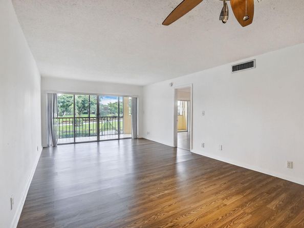 3905 N Nob Hill Rd 201, Sunrise FL 33351