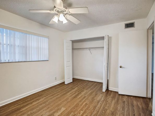 3905 N Nob Hill Rd 201, Sunrise FL 33351