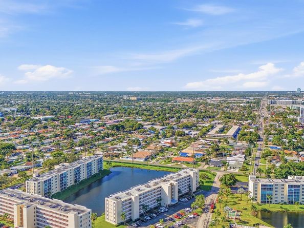 311 SE 3rd St 410, Dania Beach FL 33004
