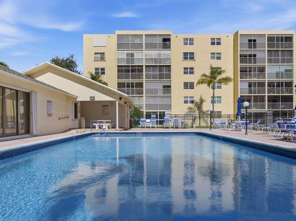311 SE 3rd St 410, Dania Beach FL 33004