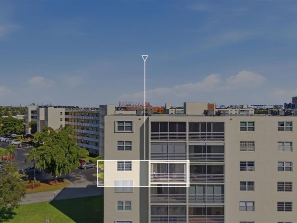 311 SE 3rd St 410, Dania Beach FL 33004