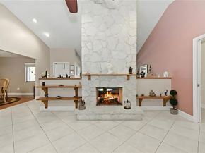 11060 Lakeview Dr, Coral Springs FL 33071