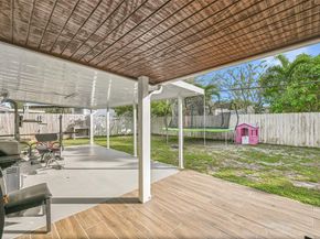 6250 SW 39th St, Davie FL 33314