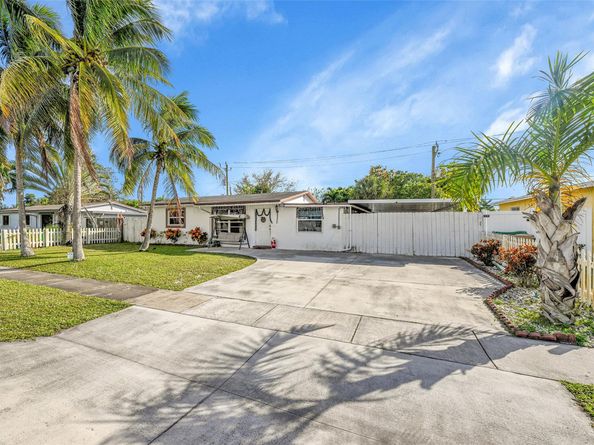 6250 SW 39th St, Davie FL 33314