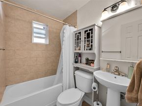 6250 SW 39th St, Davie FL 33314