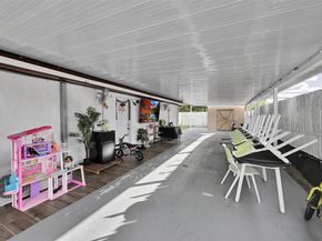 6250 SW 39th St, Davie FL 33314