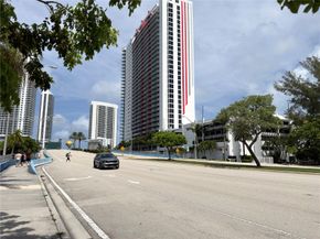 2602 E Hallandale Beach Boulevard R1910, Hallandale Beach FL 33009