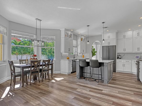 2227 Ridgewood Circle, Royal Palm Beach FL 33411